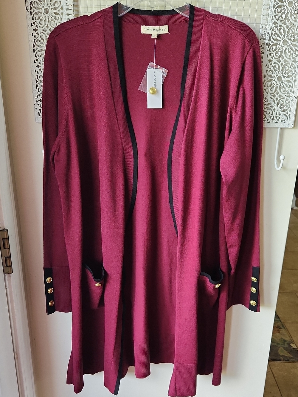 Maroon sz XL Black long sleeve Cardigan Crest Buttons